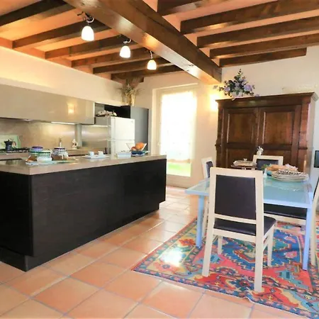 Anna Bed & Breakfast *